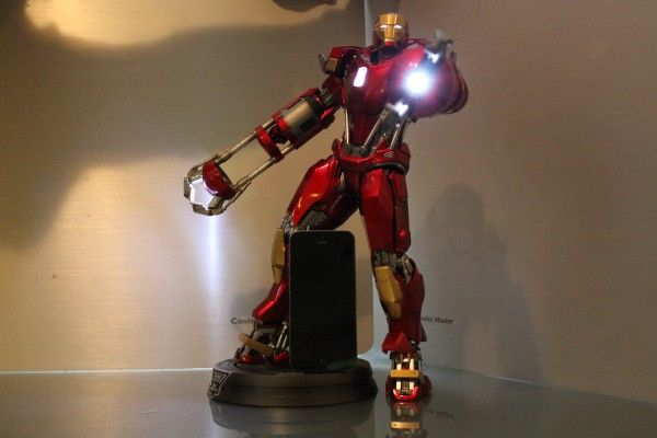 iron-man-hot-toys-red-snapper-figure-44