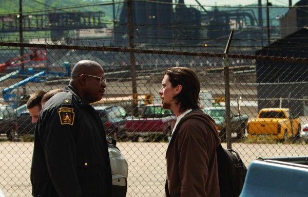 out-of-the-furnace-forest-whitaker-christian-bale-2