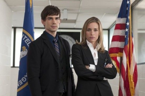 Piper Perabo and Christopher Gorham COVERT AFFAIRS