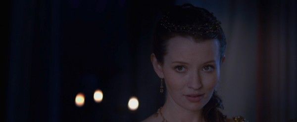 Emily-Browning-pompeii-3d-movie-image