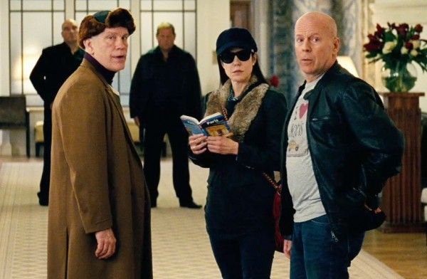 red-2-john-malkovich-mary-louise-parker-bruce-willis