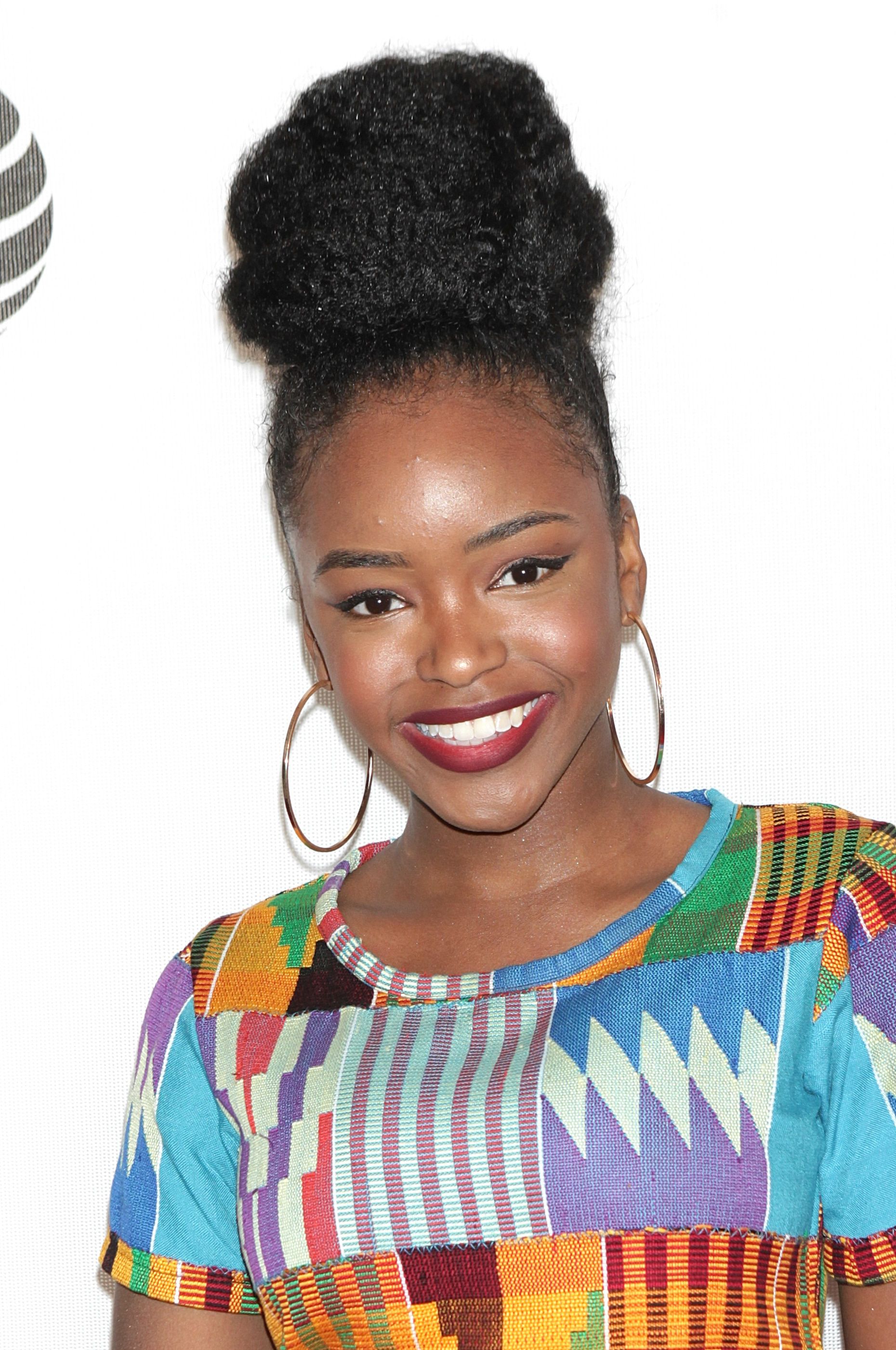 Headshot of Loveie Simone
