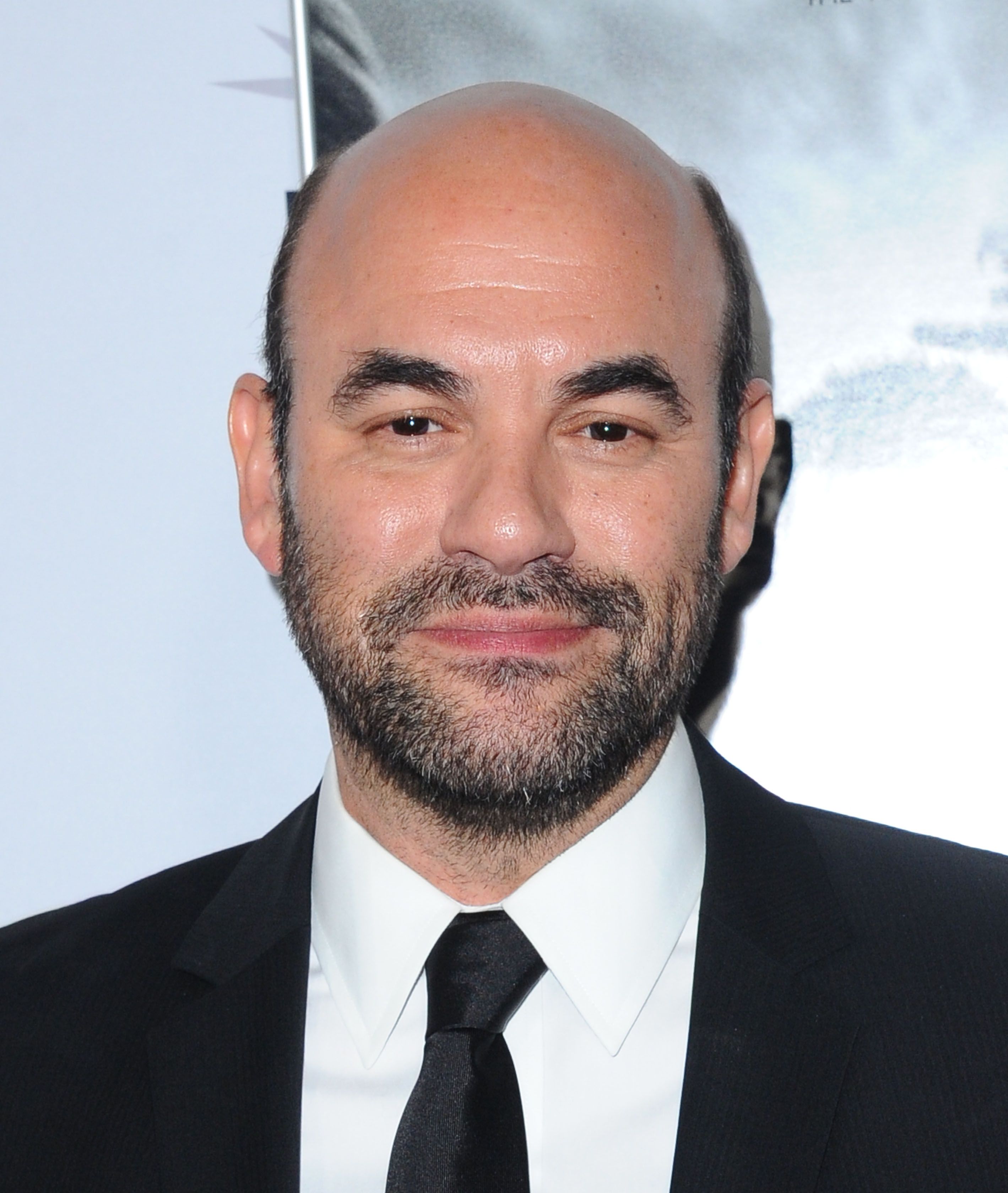 Headshot Of Ian Gomez