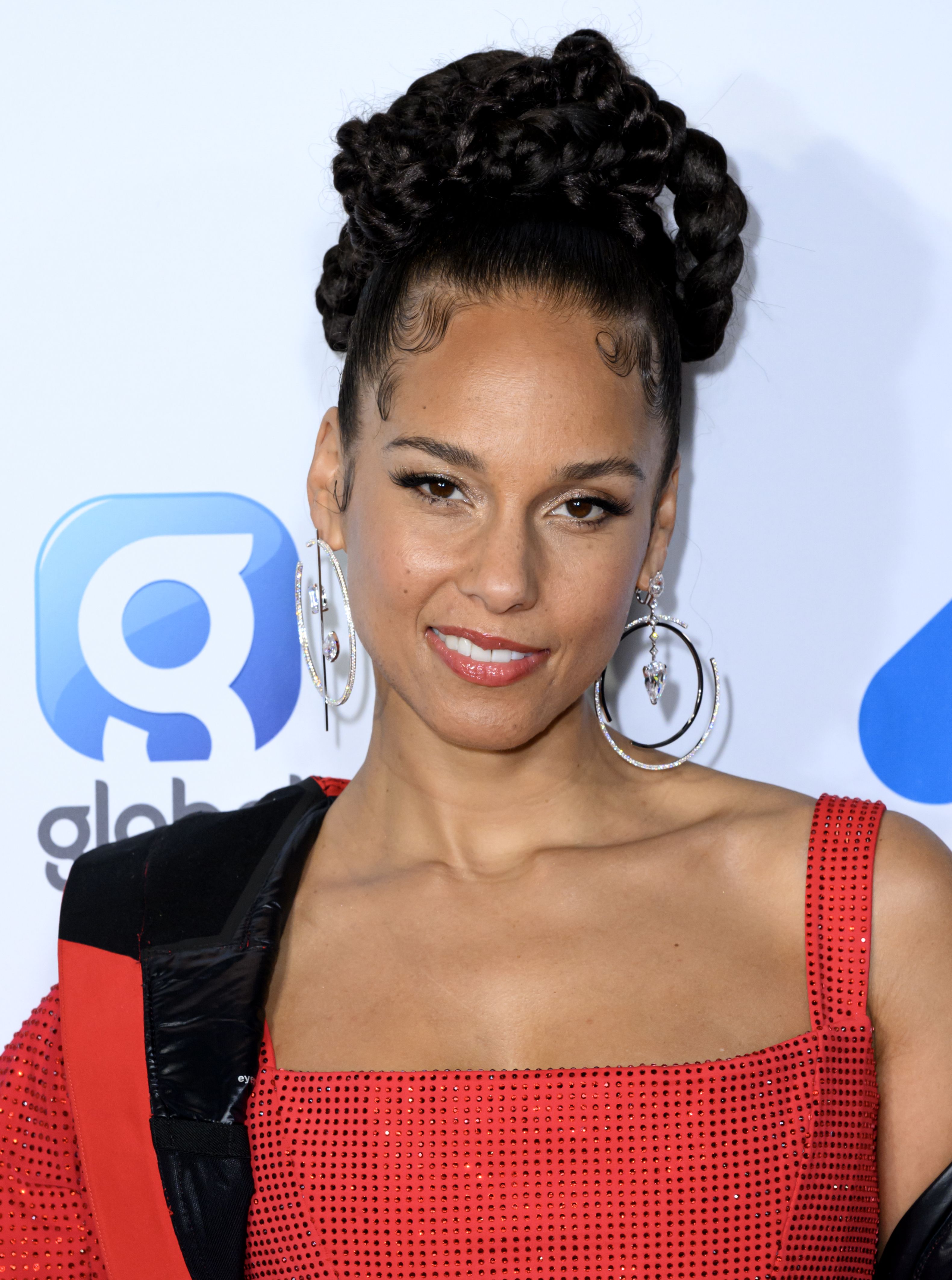 Headshot Of Alicia Keys