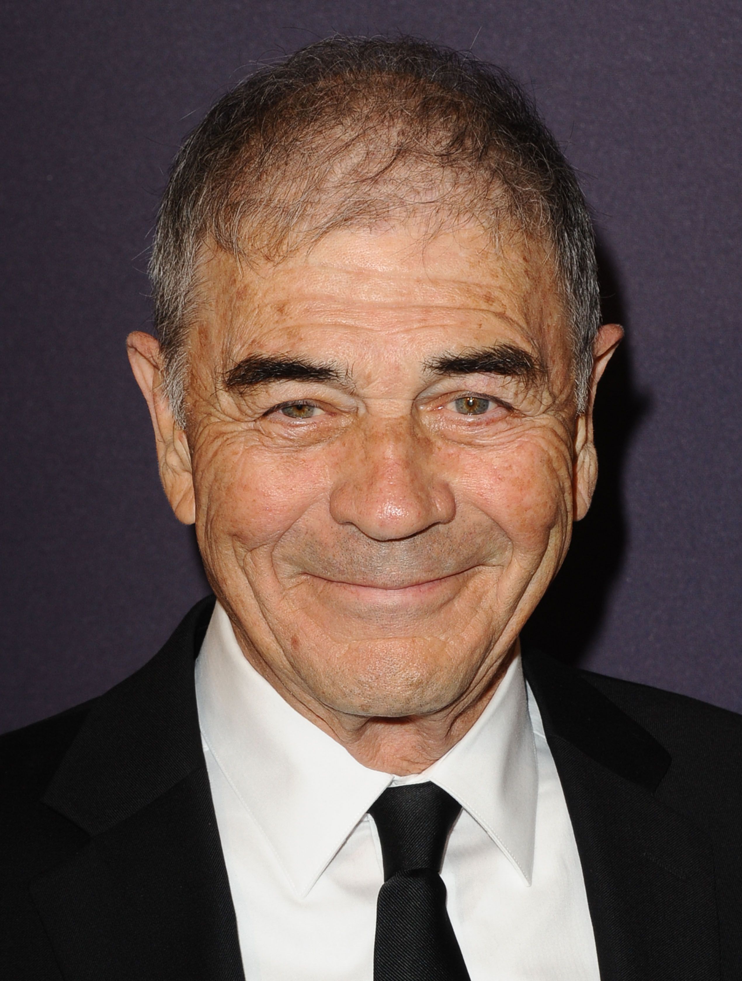Headshot Of Robert Forster