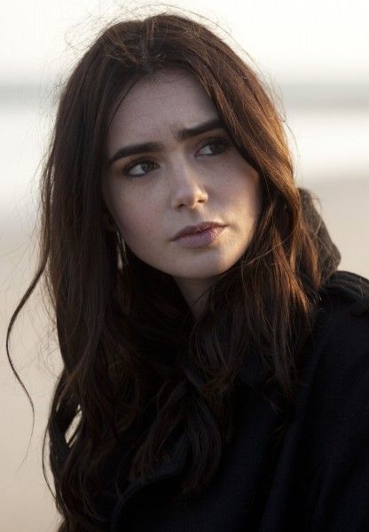stuck-in-love-lily-collins