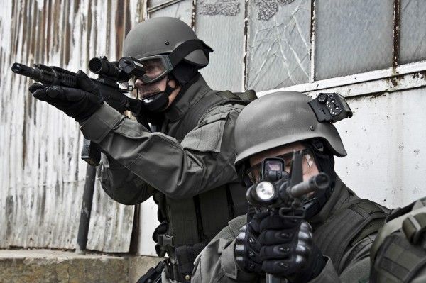 swat-military-helmet-cameras