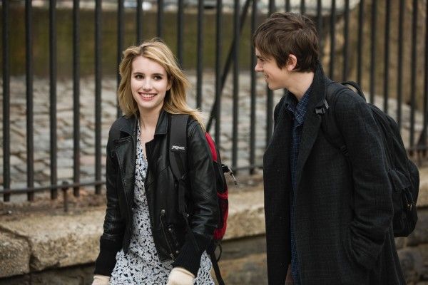 the-art-of-getting-by-movie-image-emma-roberts-freddie-highmore-01