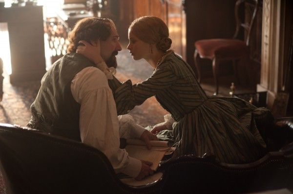 the-invisible-woman-ralph-fiennes-felicity-jones