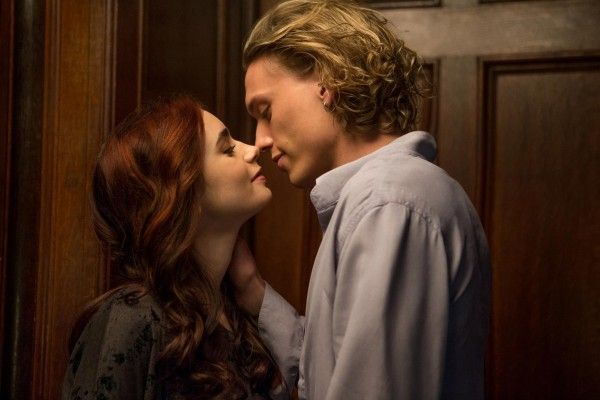 the-mortal-instruments-city-of-bones-lily-collins-jamie-campbell-bower