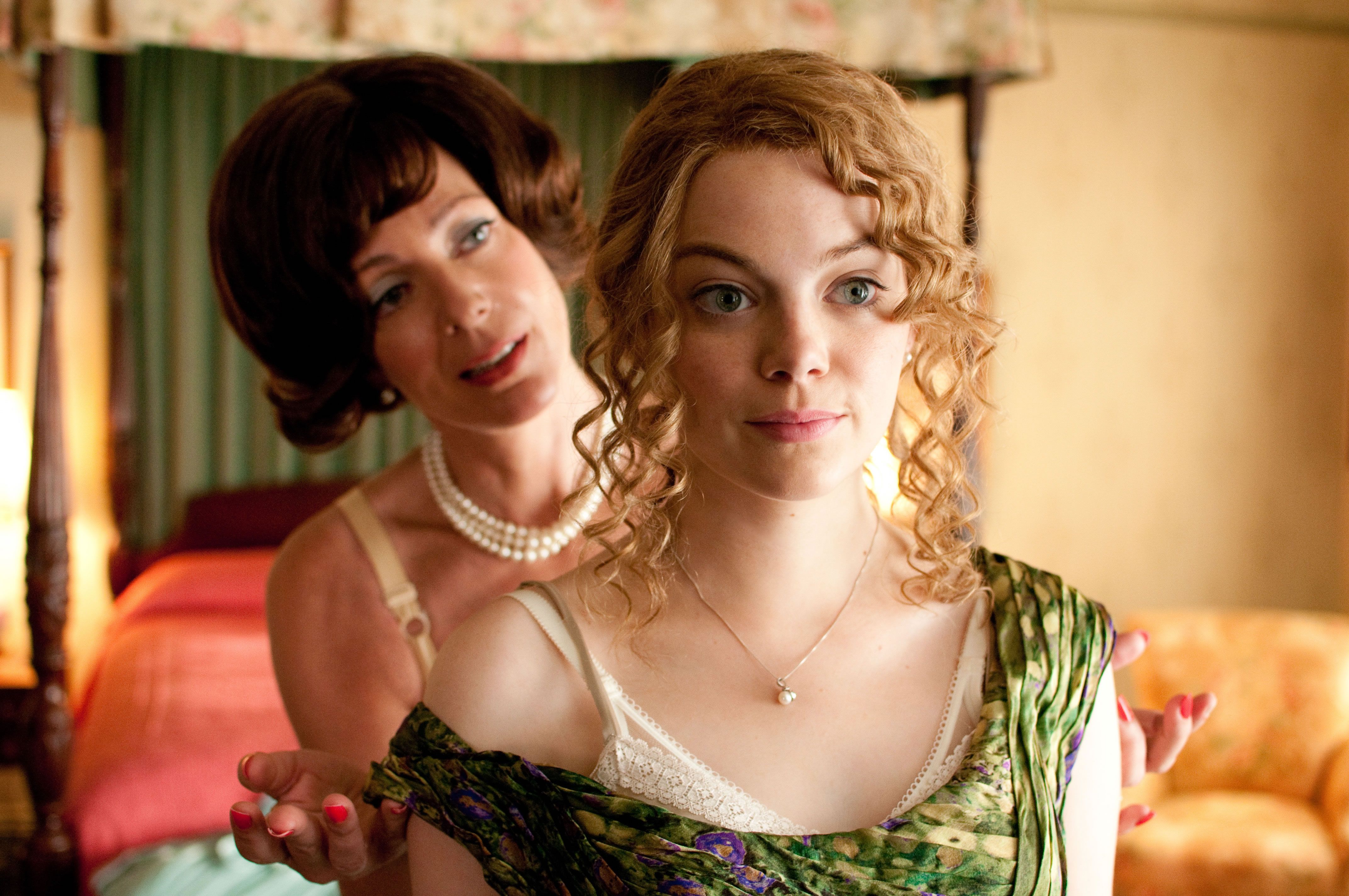 THE HELP Movie Images Emma Stone Viola Davis