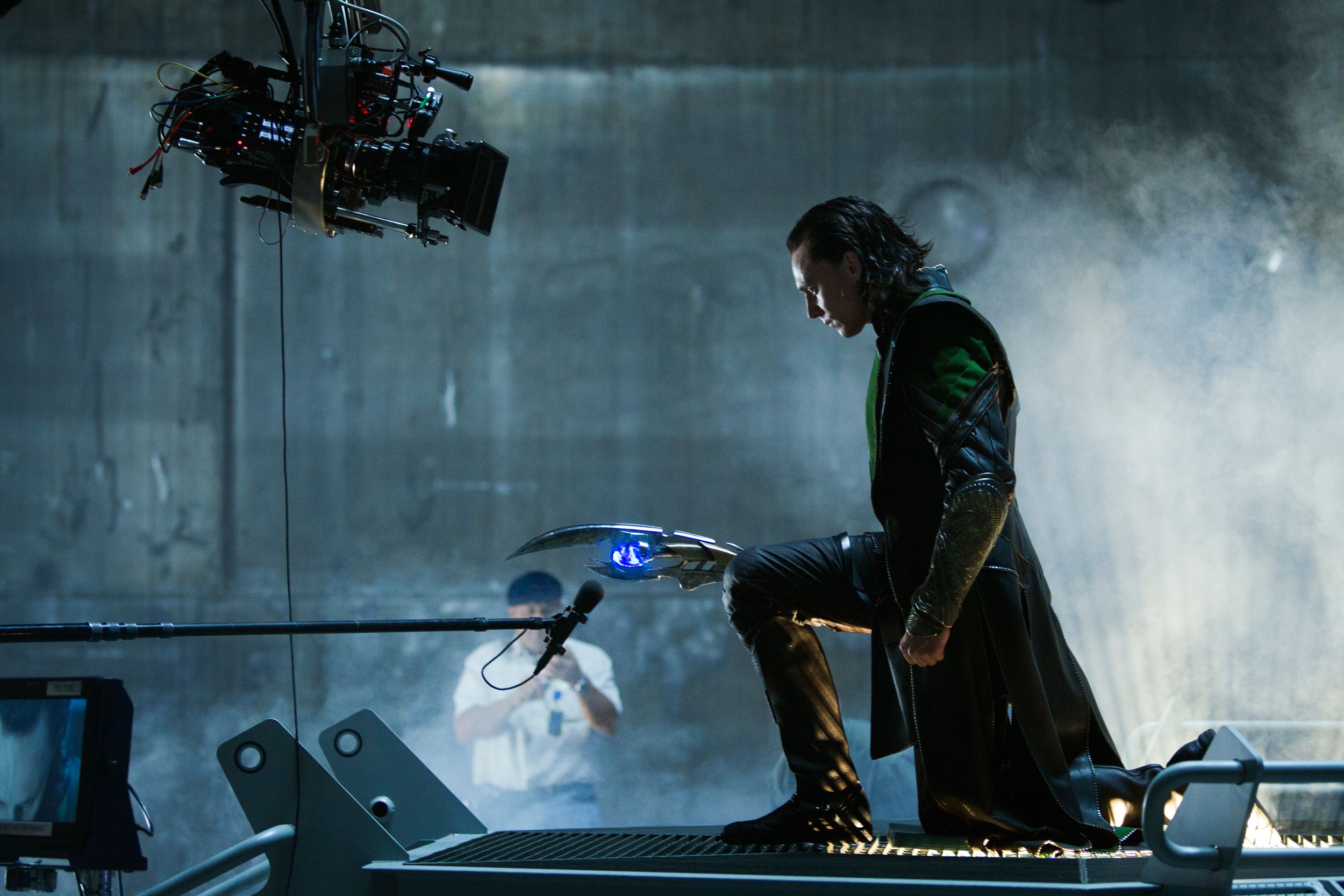 Tom-Hiddleston-Loki-The-Avengers-movie-image