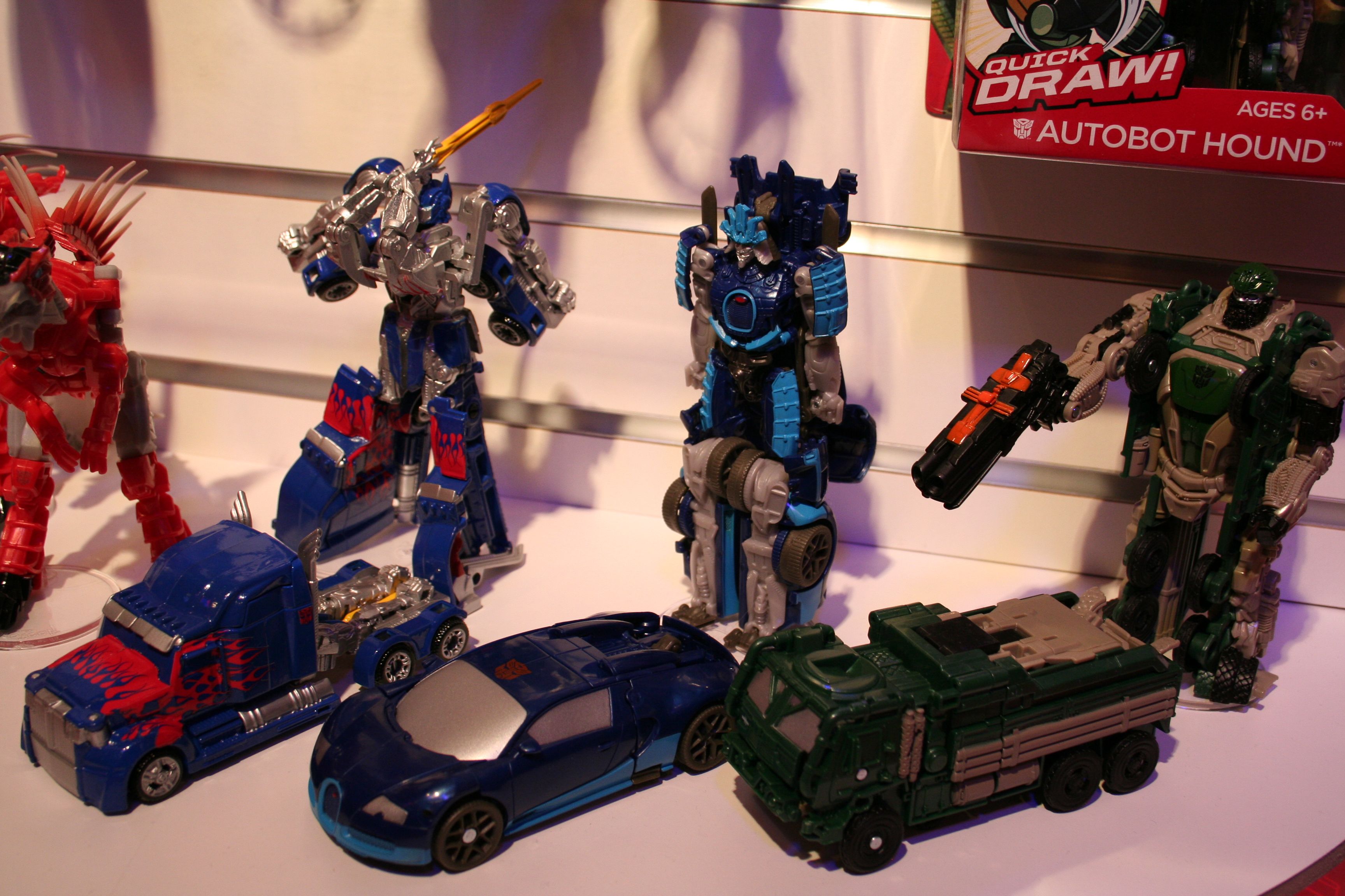 TRANSFORMERS 4 AGE OF EXTINCTION Toys and Action Figure Images