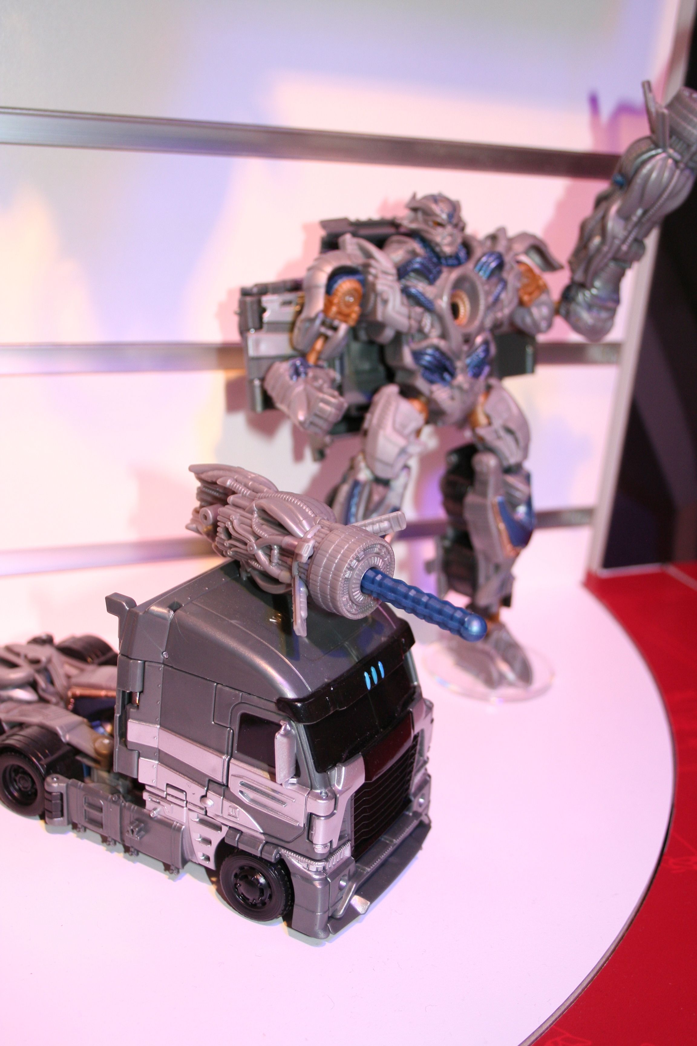 TRANSFORMERS 4 AGE OF EXTINCTION Toys and Action Figure Images ...