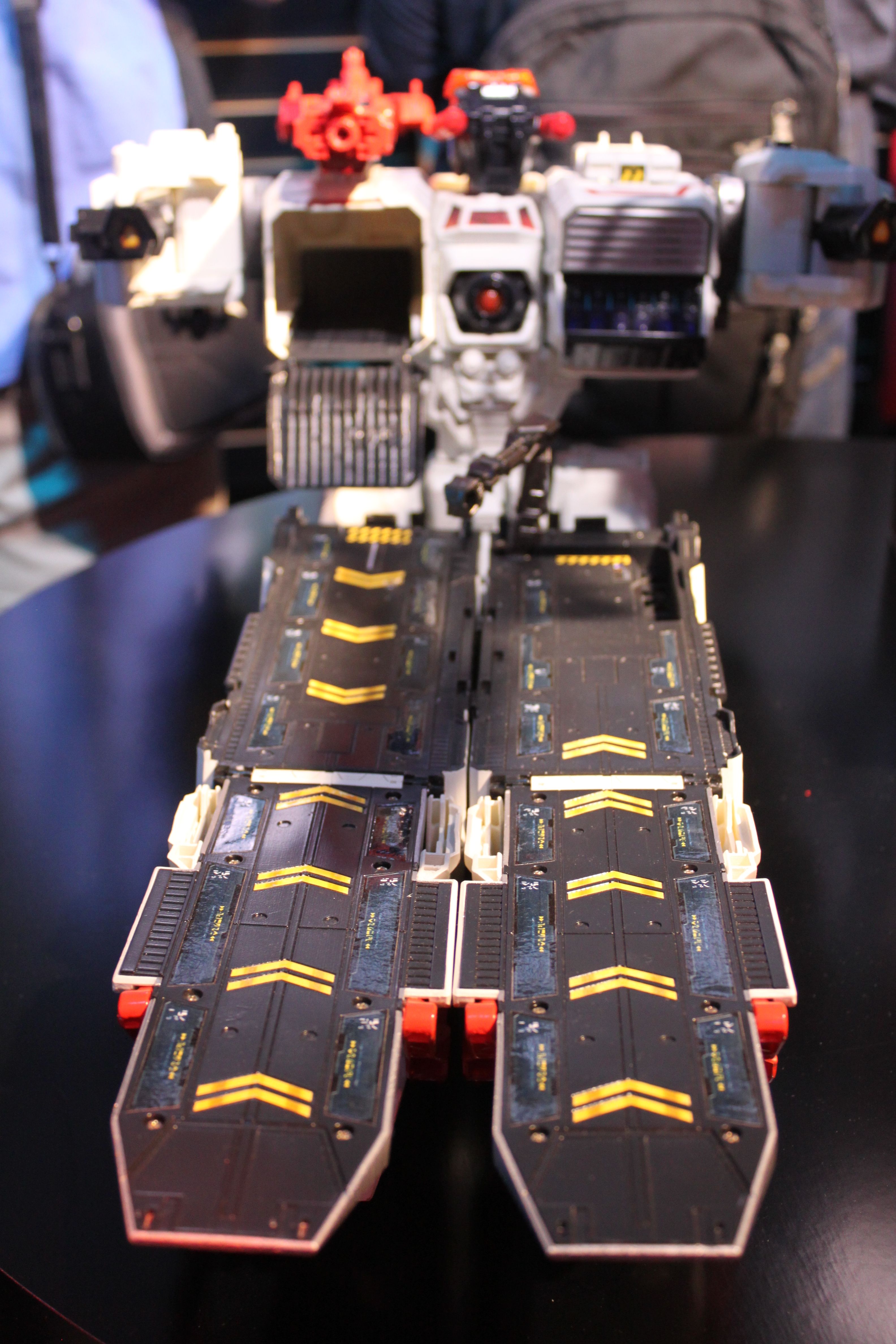 Toy Fair 2013 New TRANSFORMERS Toys Featuring the Biggest Transformers